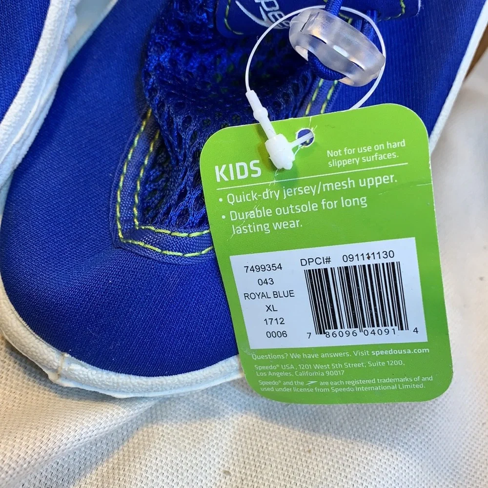 NWT Speedo water shoes Royal Blue